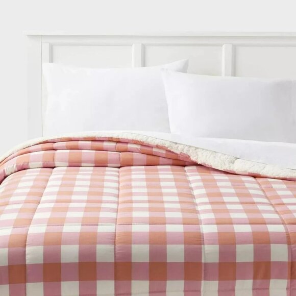 Room Essentials Faux Shearling Reversible Comforter Twin/XL Pink Plaid 66 x 94" - Picture 1 of 12